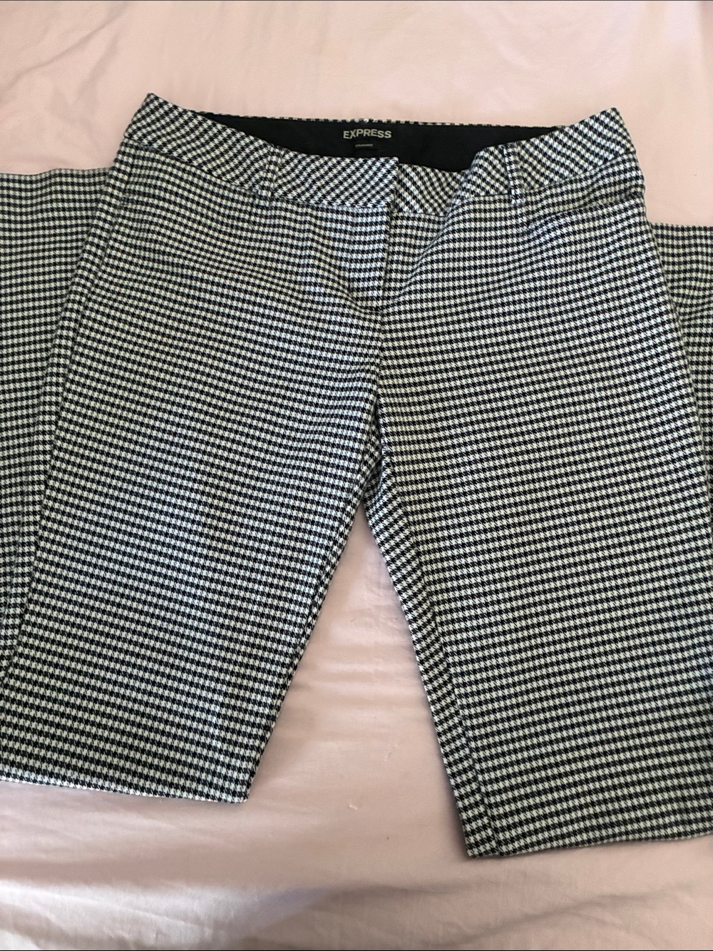 Express Black and White Houndstooth Ankle Pants